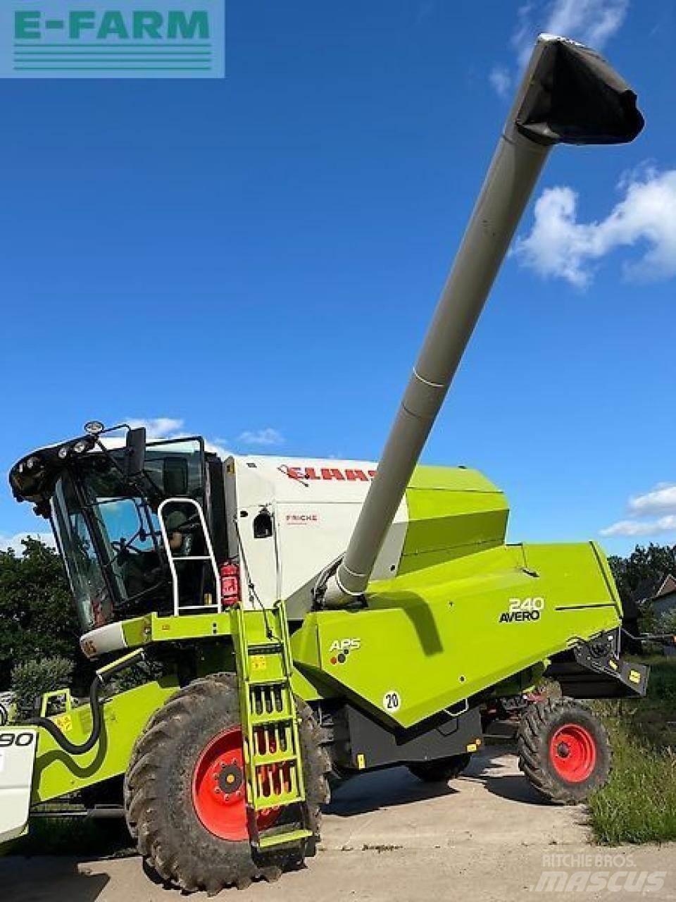 CLAAS avero 240 Зернозбиральні комбайни