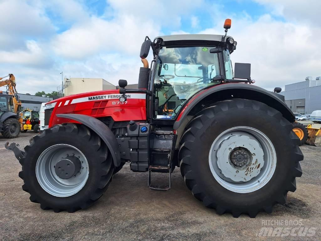 Massey Ferguson 8737 Трактори
