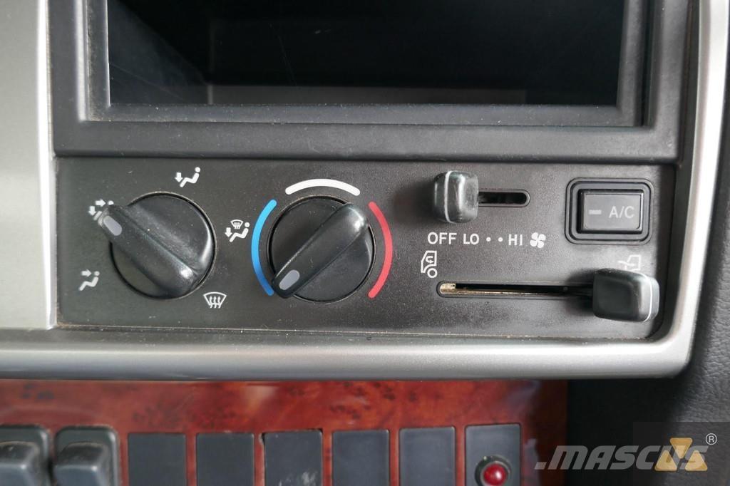 Hino 700FY crane автокрани