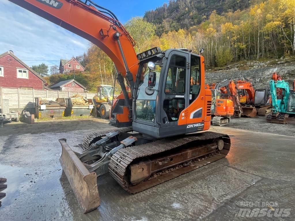 Doosan DX140LCR-5 Гусеничні екскаватори