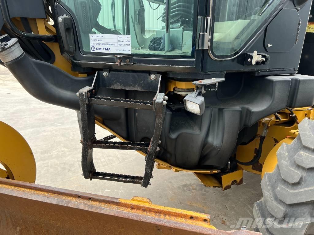 CAT 140M2 AWD Грейдери