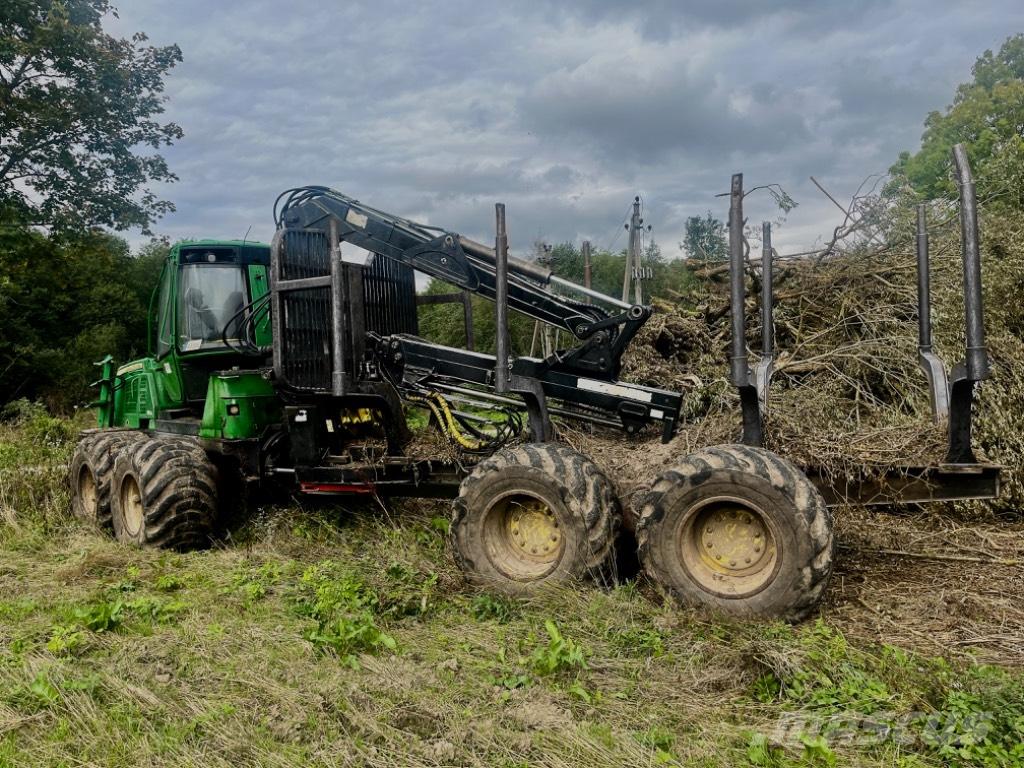 John Deere 1110 E Форвардери
