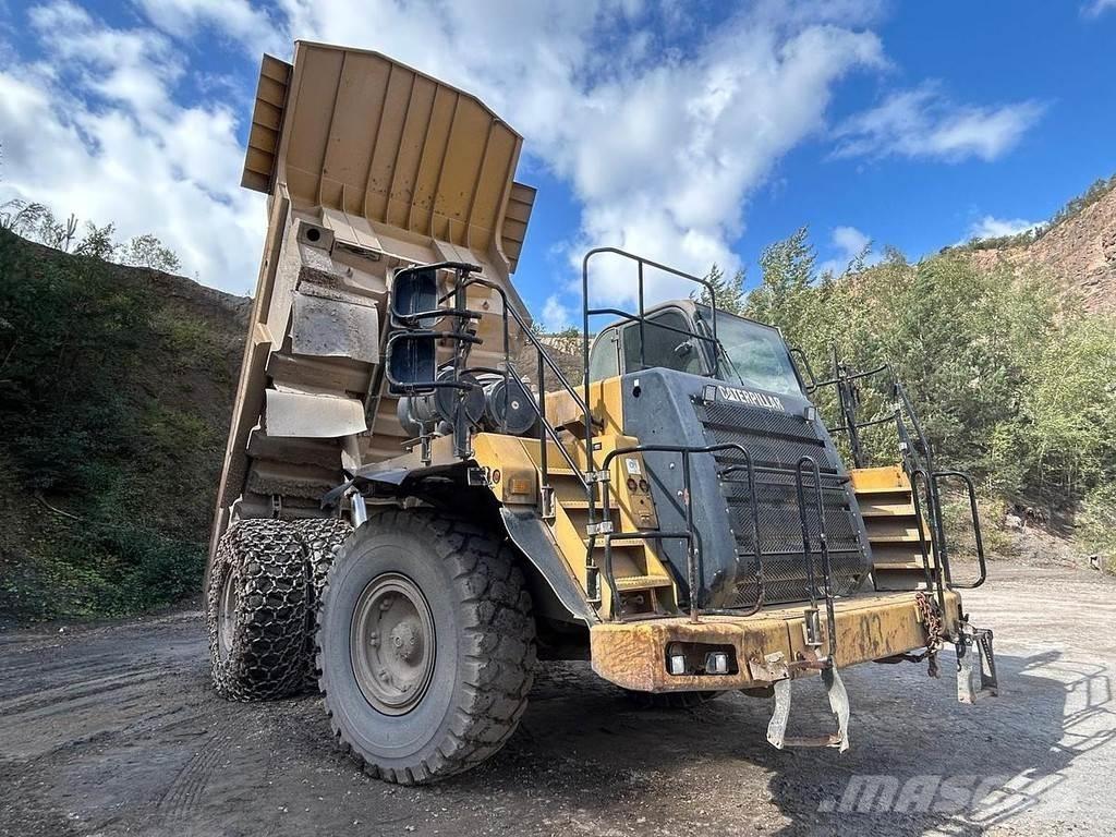 CAT 773F Міні самоскиди