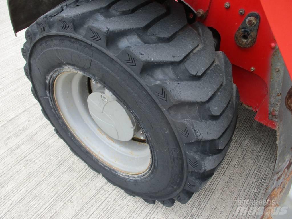 JCB 525-60 (656) Телескопічні навантажувачі