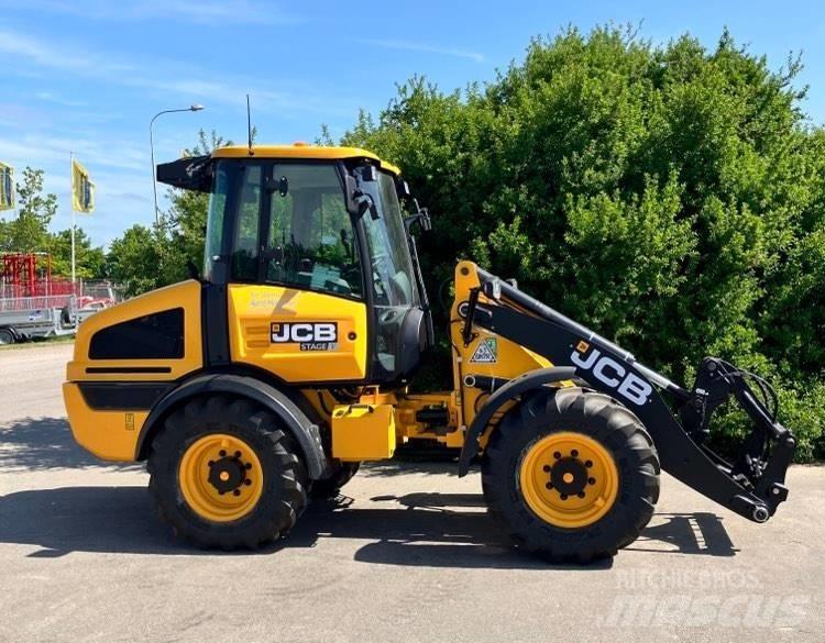 JCB 409 Фронтальні навантажувачі