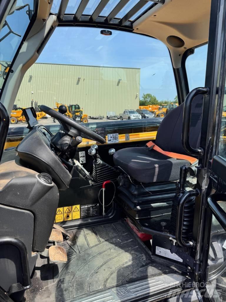 JCB 540-140 Телескопічні навантажувачі