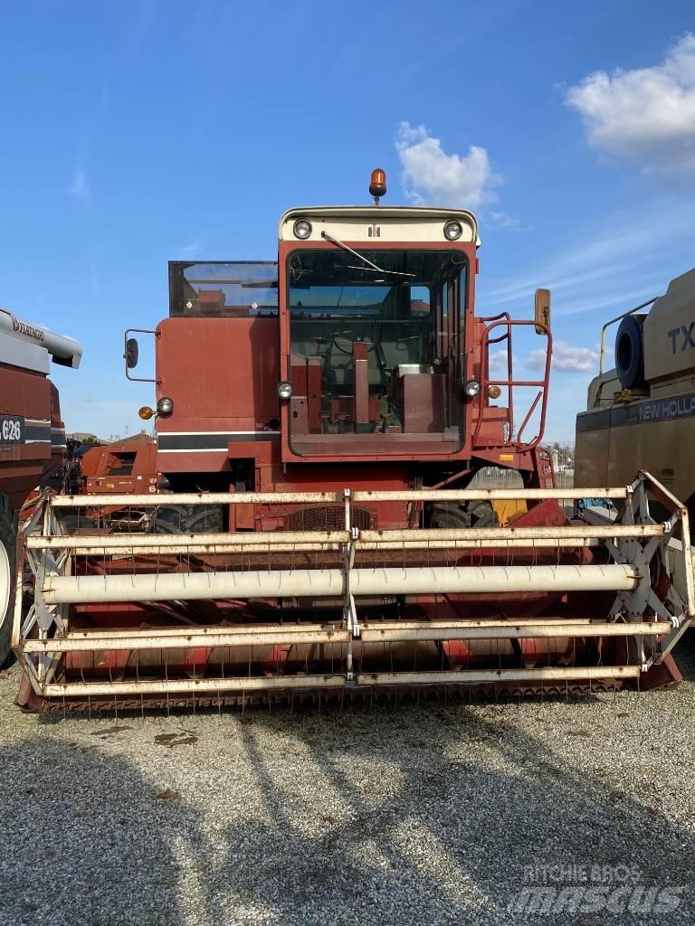 Case IH 1440 Зернозбиральні комбайни