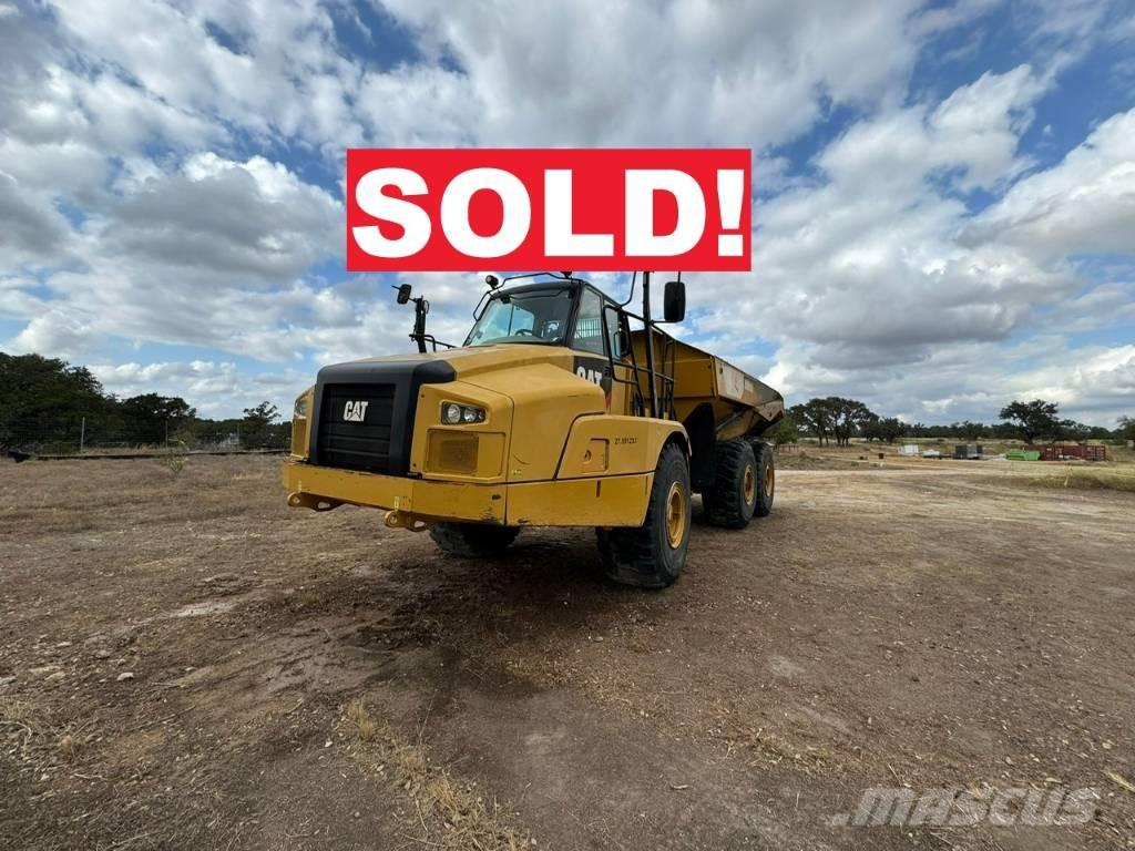 CAT 745C Зчленовані самоскиди