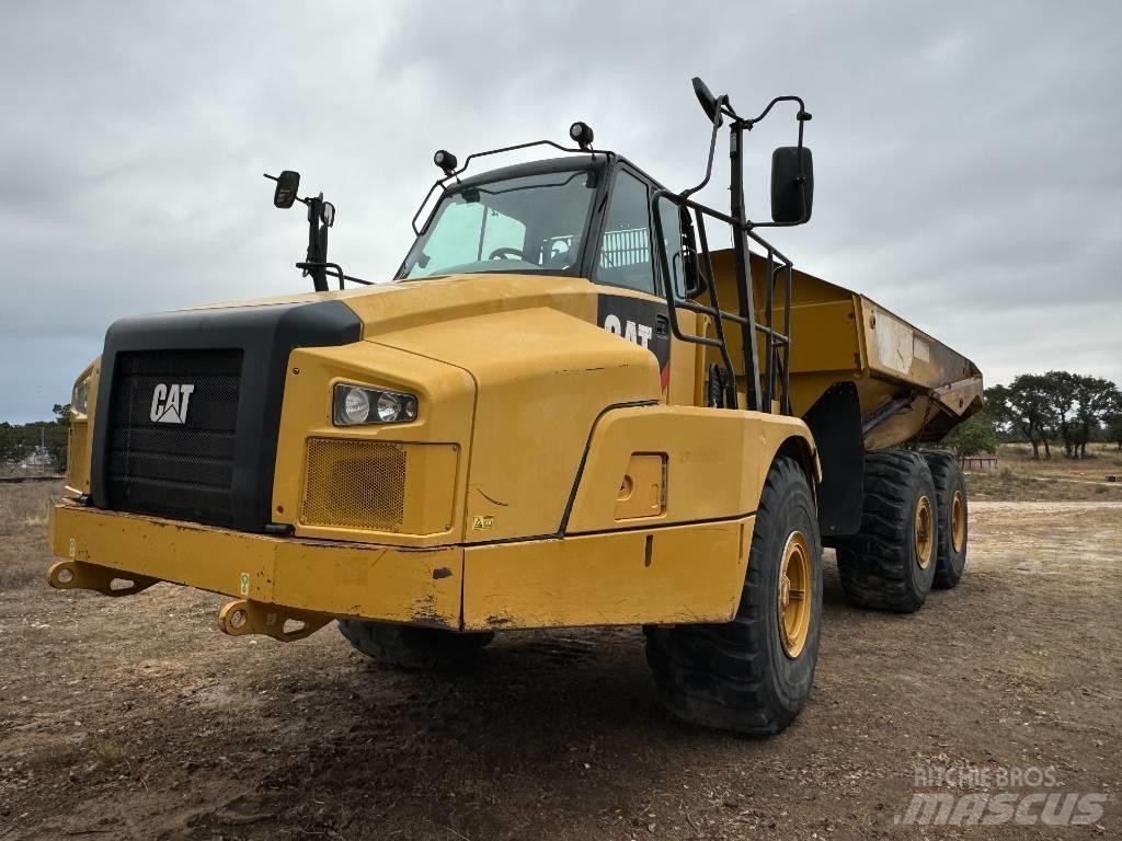 CAT 745C Зчленовані самоскиди