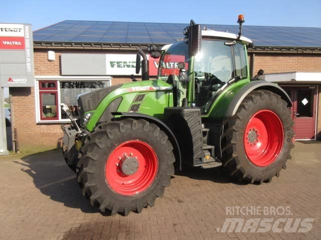 Fendt 718 GEN6 Трактори