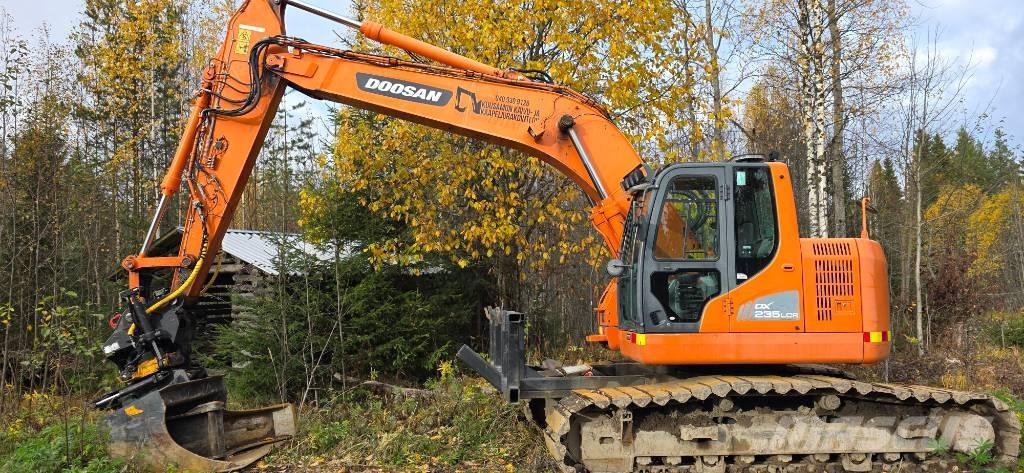 Doosan DX 235 LCR Гусеничні екскаватори