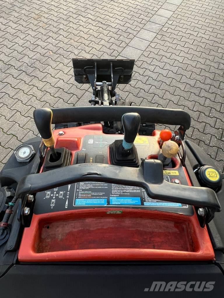 Ditch Witch R300 Канавокопачі