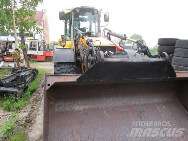 Huddig 1060 1060 Екскаватори-навантажувачі