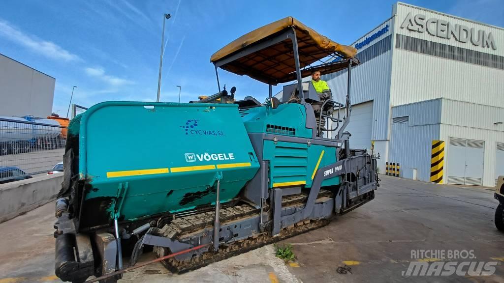 Vögele SUPER 1900 Асфальтовкладачі