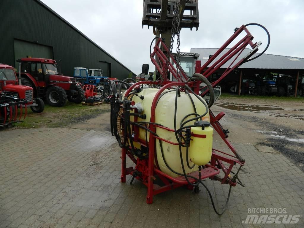 Hardi 1200 Навісні обприскувачі