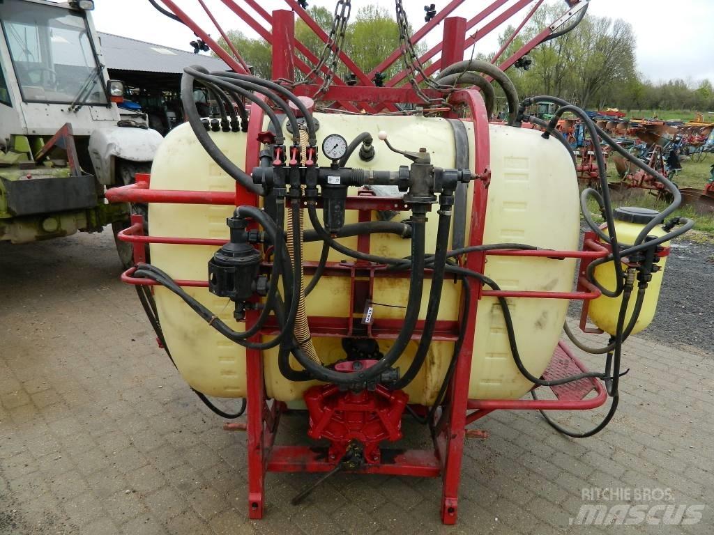 Hardi 1200 Навісні обприскувачі