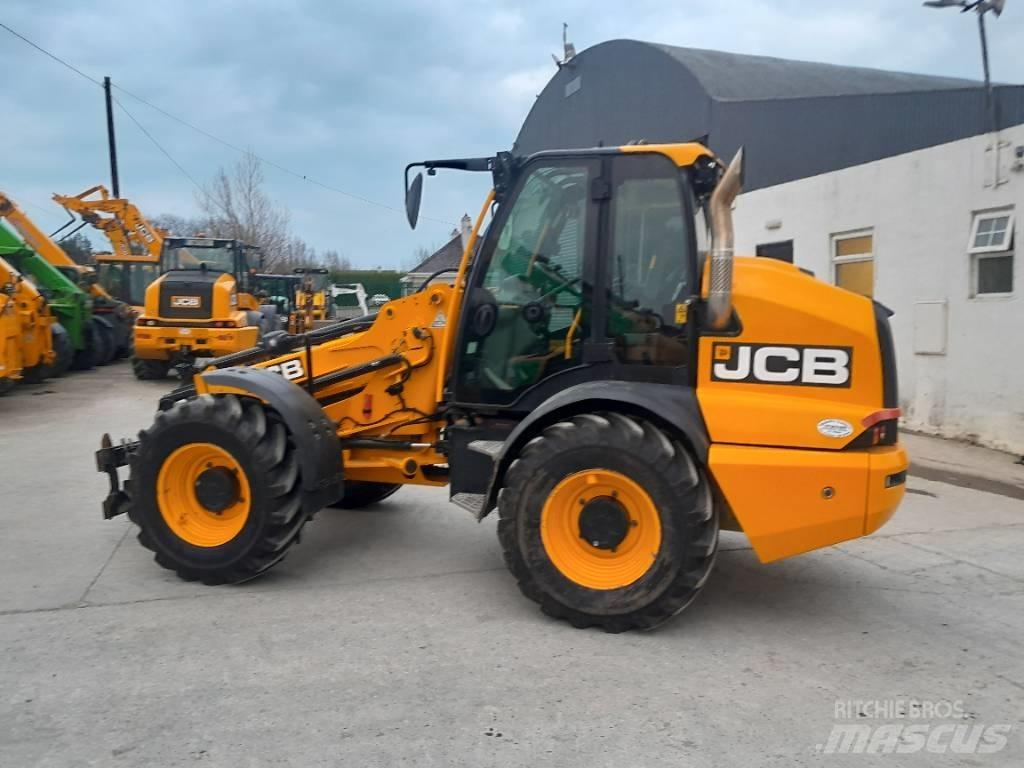 JCB TM 320 S Телескопічний навантажувач