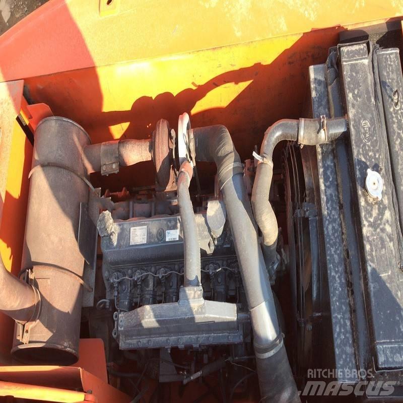 Doosan dh220lc-7 Гусеничні екскаватори