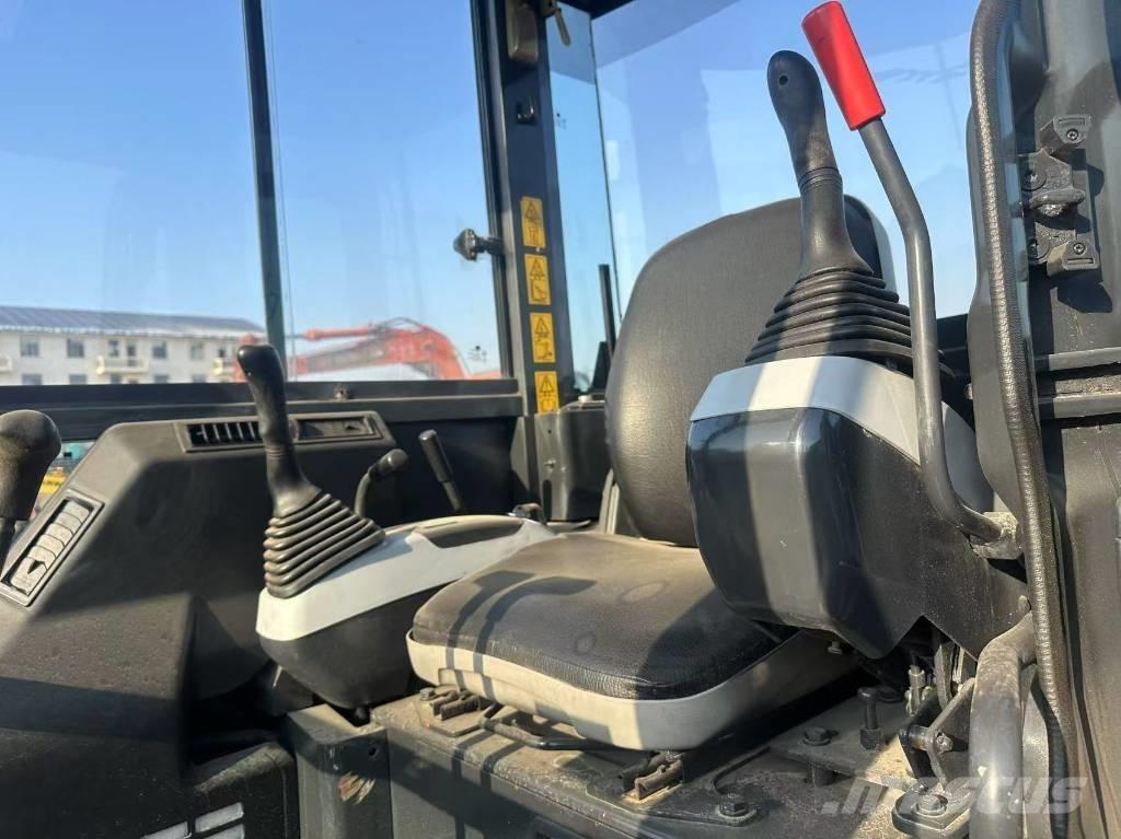 Komatsu PC 40 Міні-екскаватори < 7т