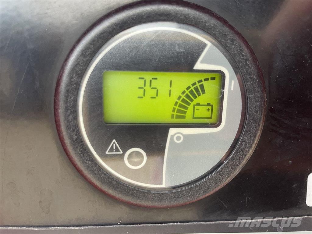 Manitou 100VJR Вертикальні щоглові підйомники