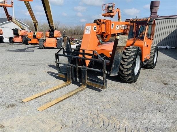SkyTrak 10054 Телескопічні навантажувачі