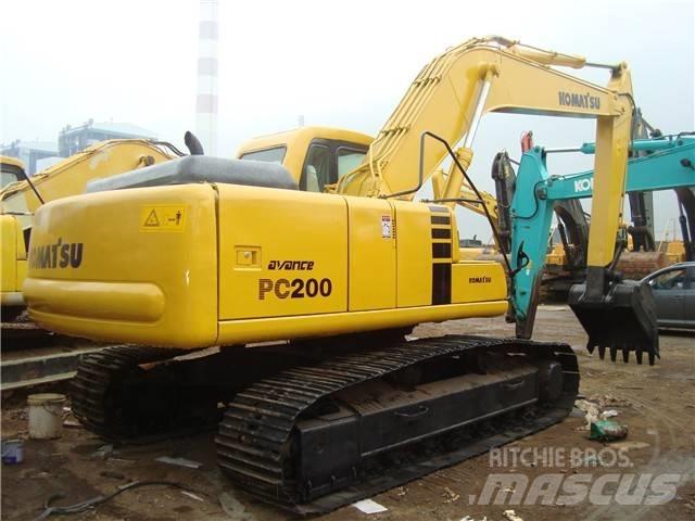 Komatsu PC 200 Гусеничні екскаватори