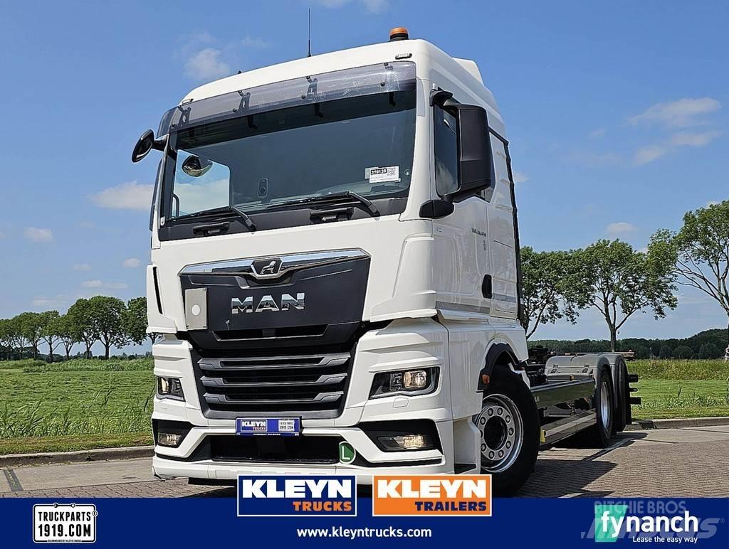 MAN 26.470 TGX Контейнеровози