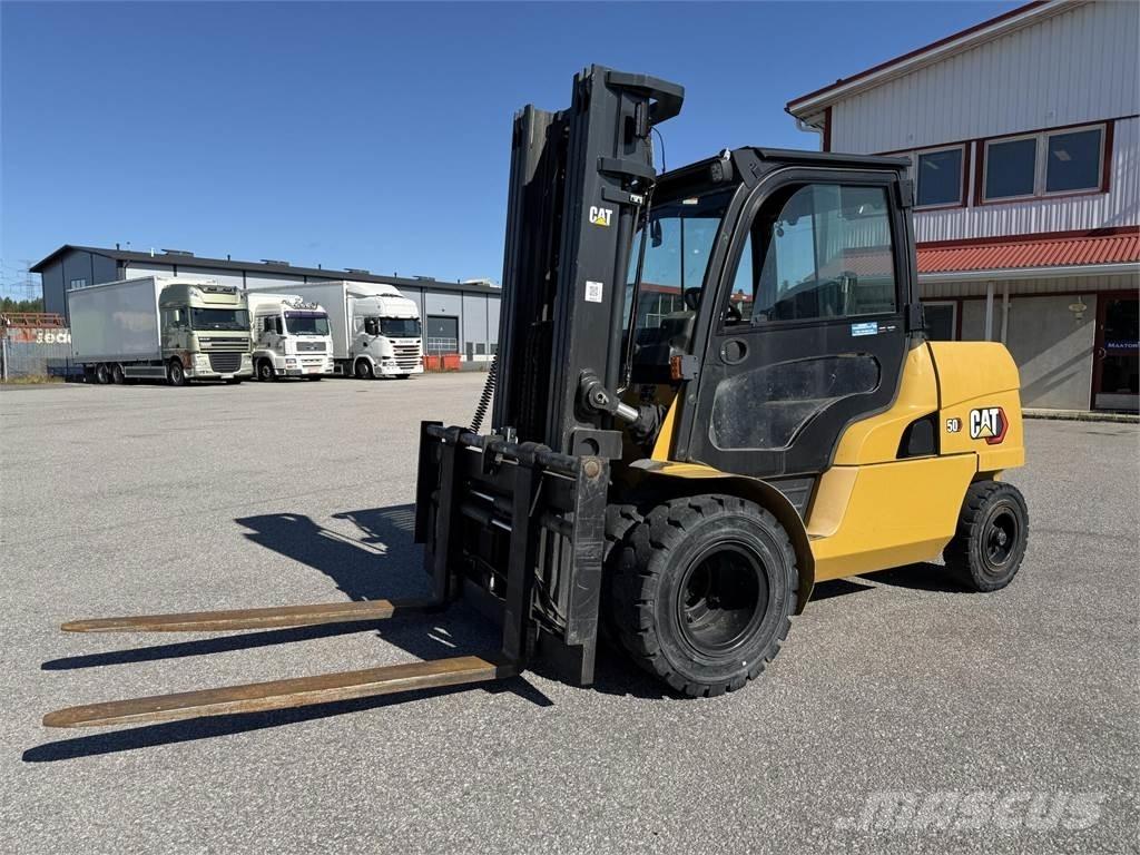 CAT DP50NT Дизельні навантажувачі