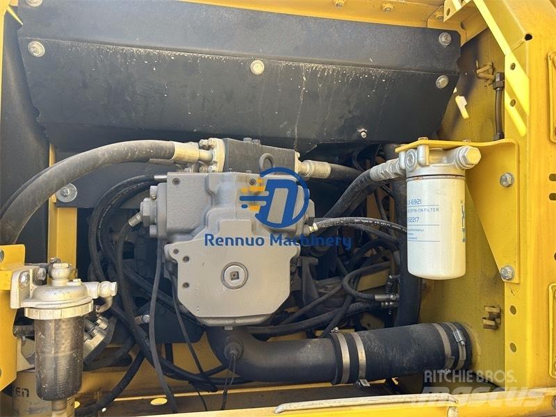 Komatsu PC 300 Гусеничні екскаватори