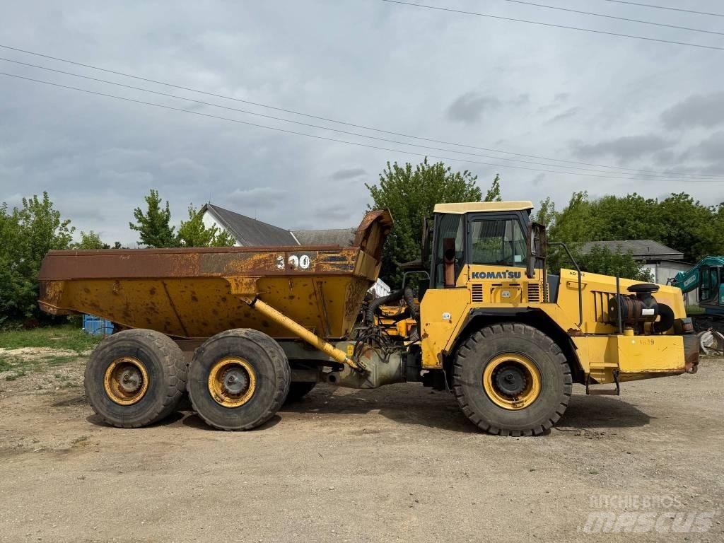 Komatsu HM300-1 Зчленовані самоскиди