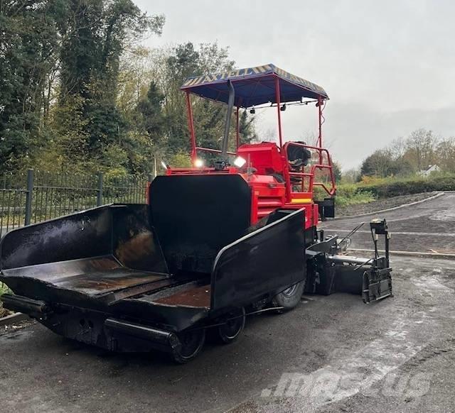 Marini MF 331 Асфальтовкладачі
