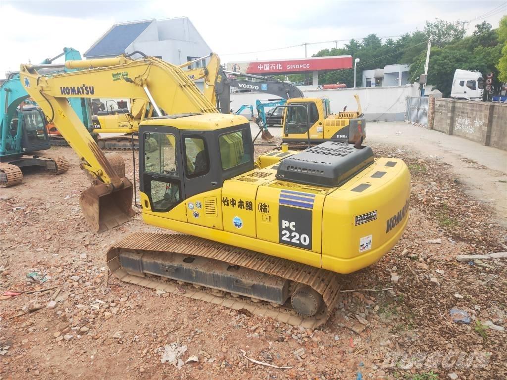 Komatsu PC220-7 Гусеничні екскаватори