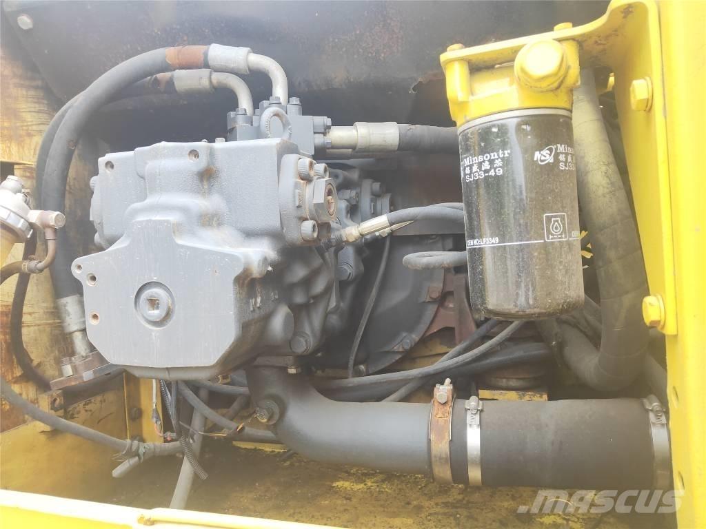 Komatsu PC220-7 Гусеничні екскаватори