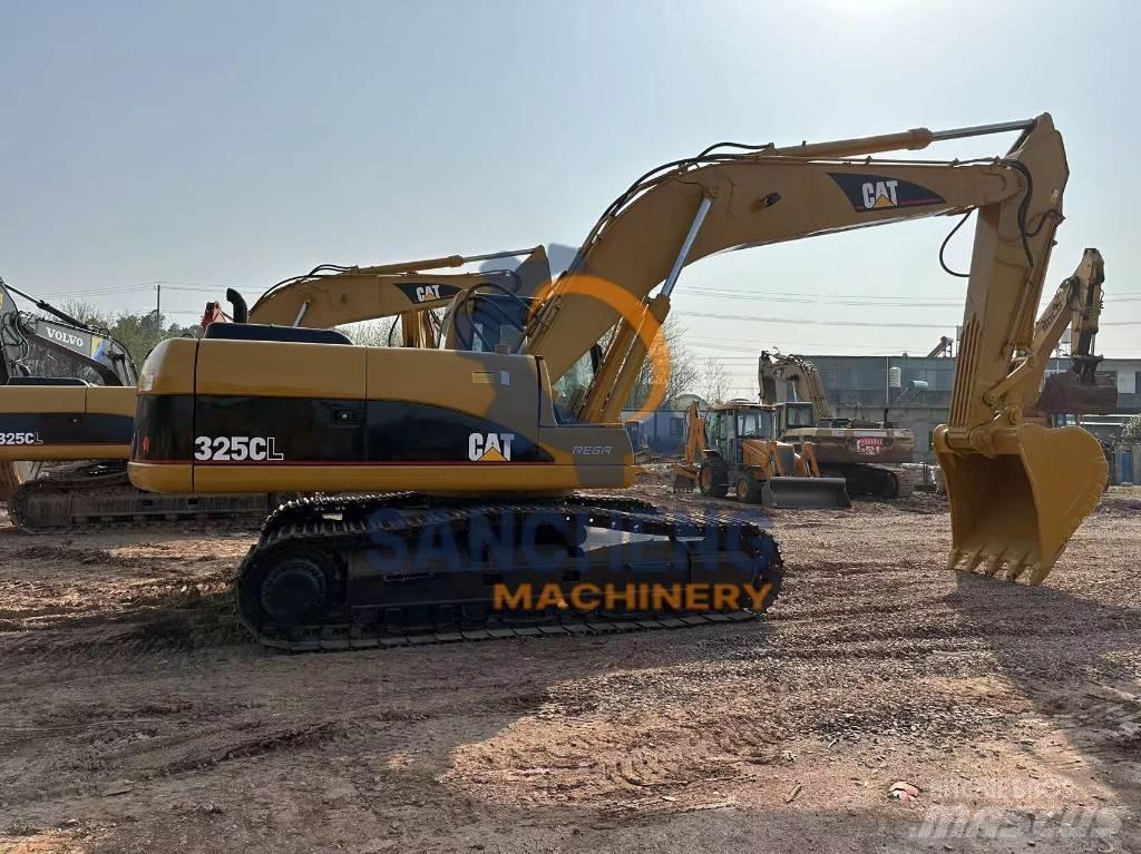 CAT 325 CL Гусеничні екскаватори