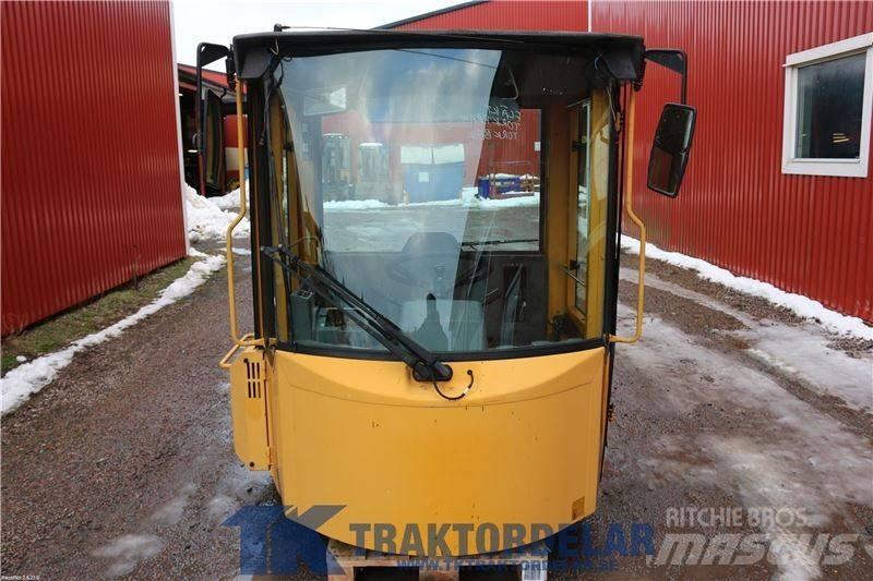 Volvo L 50 C Кабіна