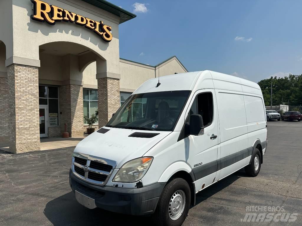 Dodge Sprinter 2500 Панельні фургони