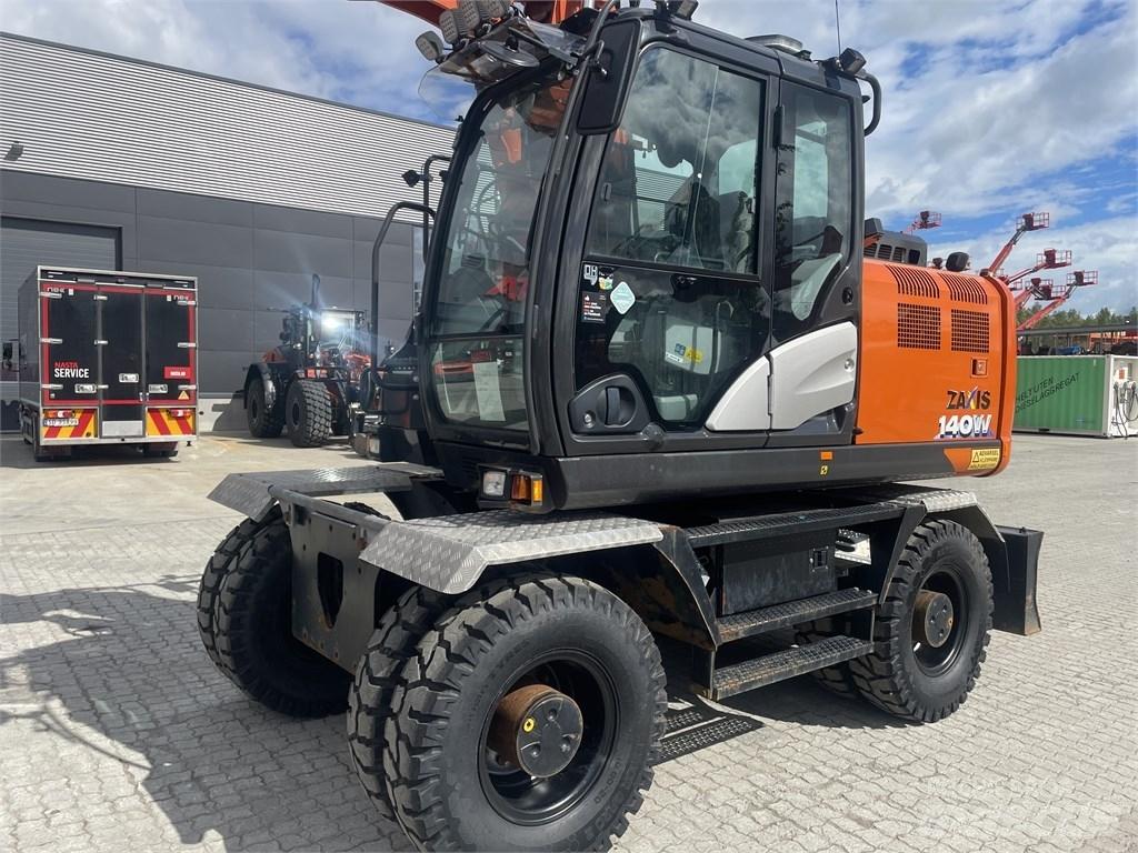 Hitachi ZX 140 W-6 Колісні екскаватори