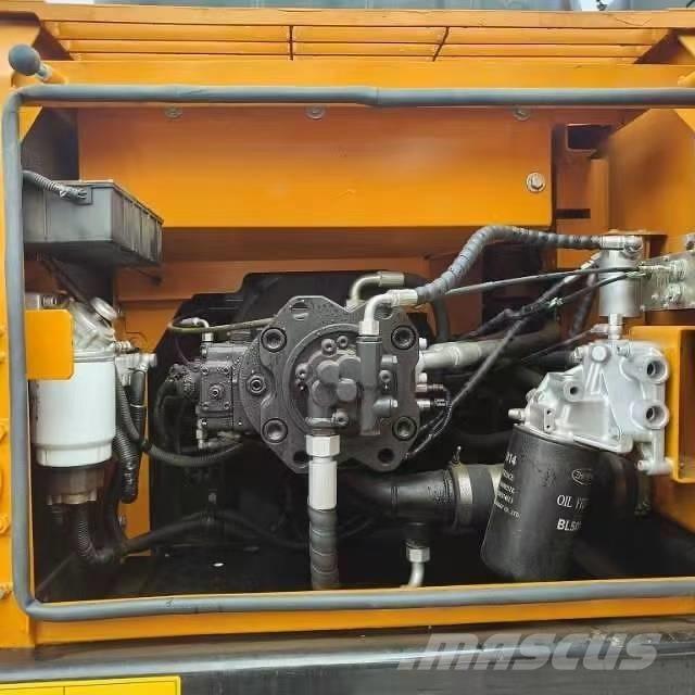 Sany SY215C Гусеничні екскаватори