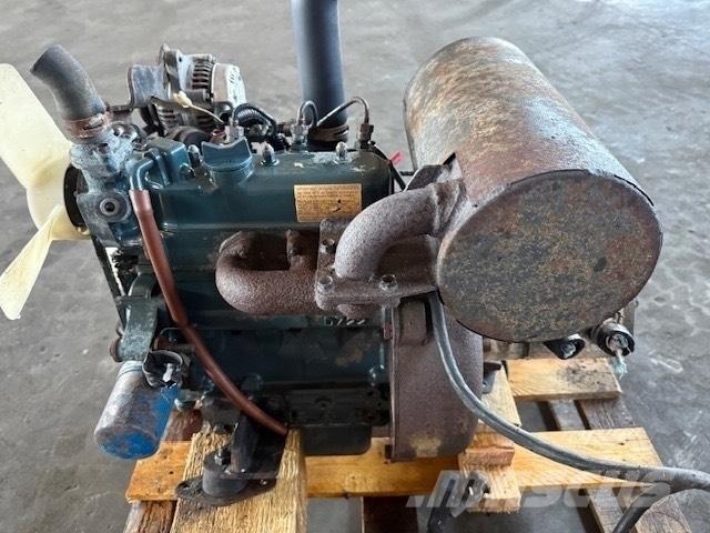 Kubota D 722-E Двигуни