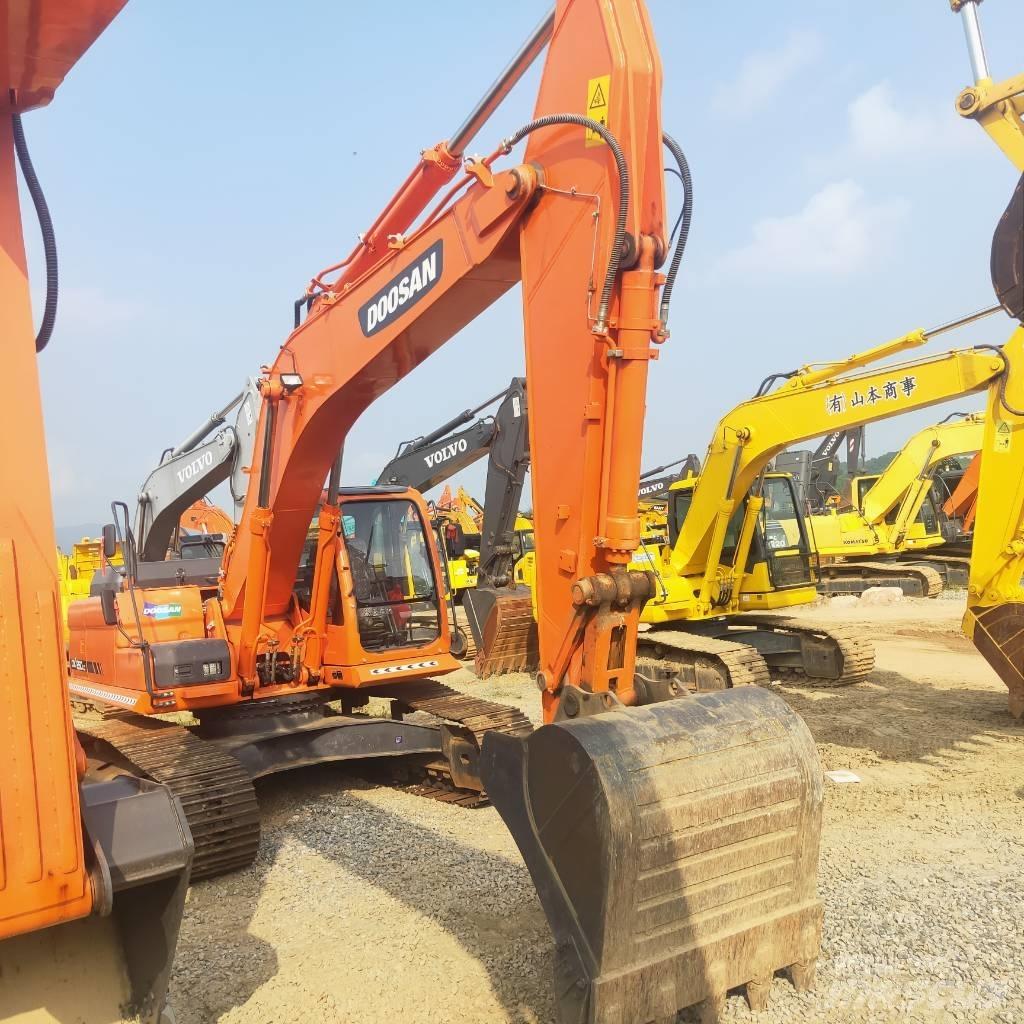 Doosan DX260LC Гусеничні екскаватори