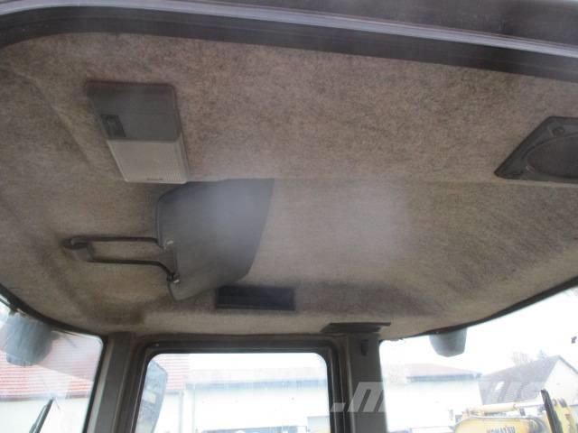 Volvo L 30 B Фронтальні навантажувачі