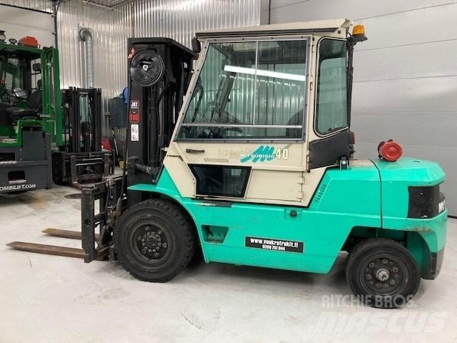 Mitsubishi FD40 Дизельні навантажувачі