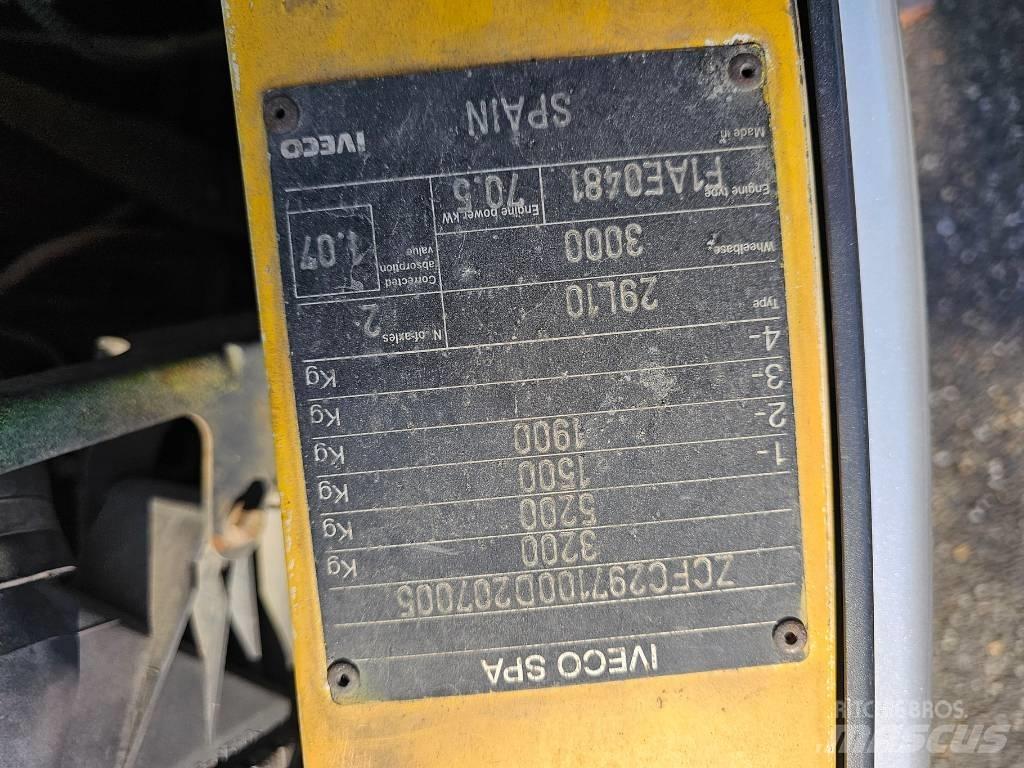 Iveco 29L 10V Вантажівки / спеціальні