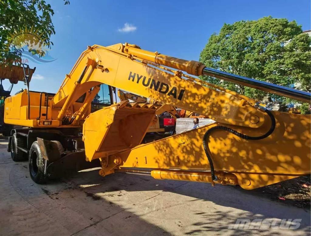 Hyundai r210w-7 Колісні екскаватори
