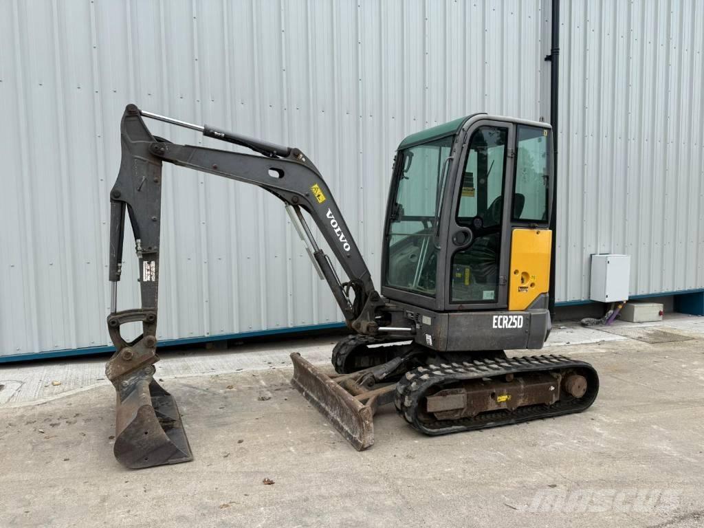 Volvo ECR 25 D Міні-екскаватори < 7т