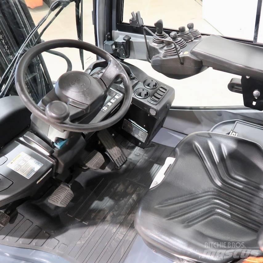 Toyota 52-8FDJF35 Дизельні навантажувачі