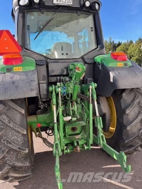 John Deere 6120 M Трактори