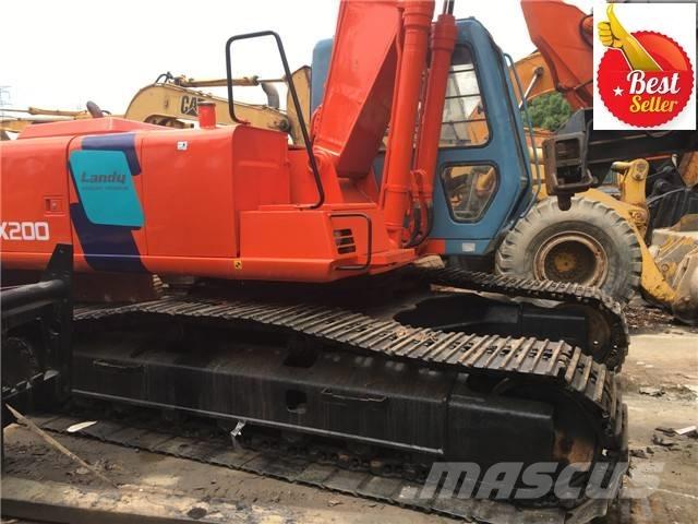 Hitachi EX 200 Гусеничні екскаватори