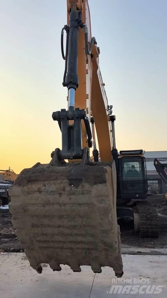 Hyundai R520L-9VS Гусеничні екскаватори