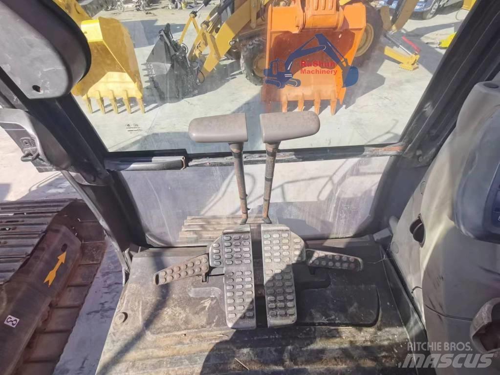 Hitachi ZX240-3 Гусеничні екскаватори